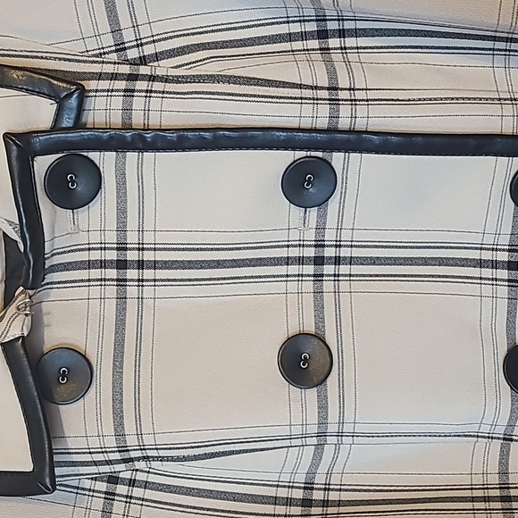 Isaac Mizrahi jacket coat. Size medium - Picture 2 of 9